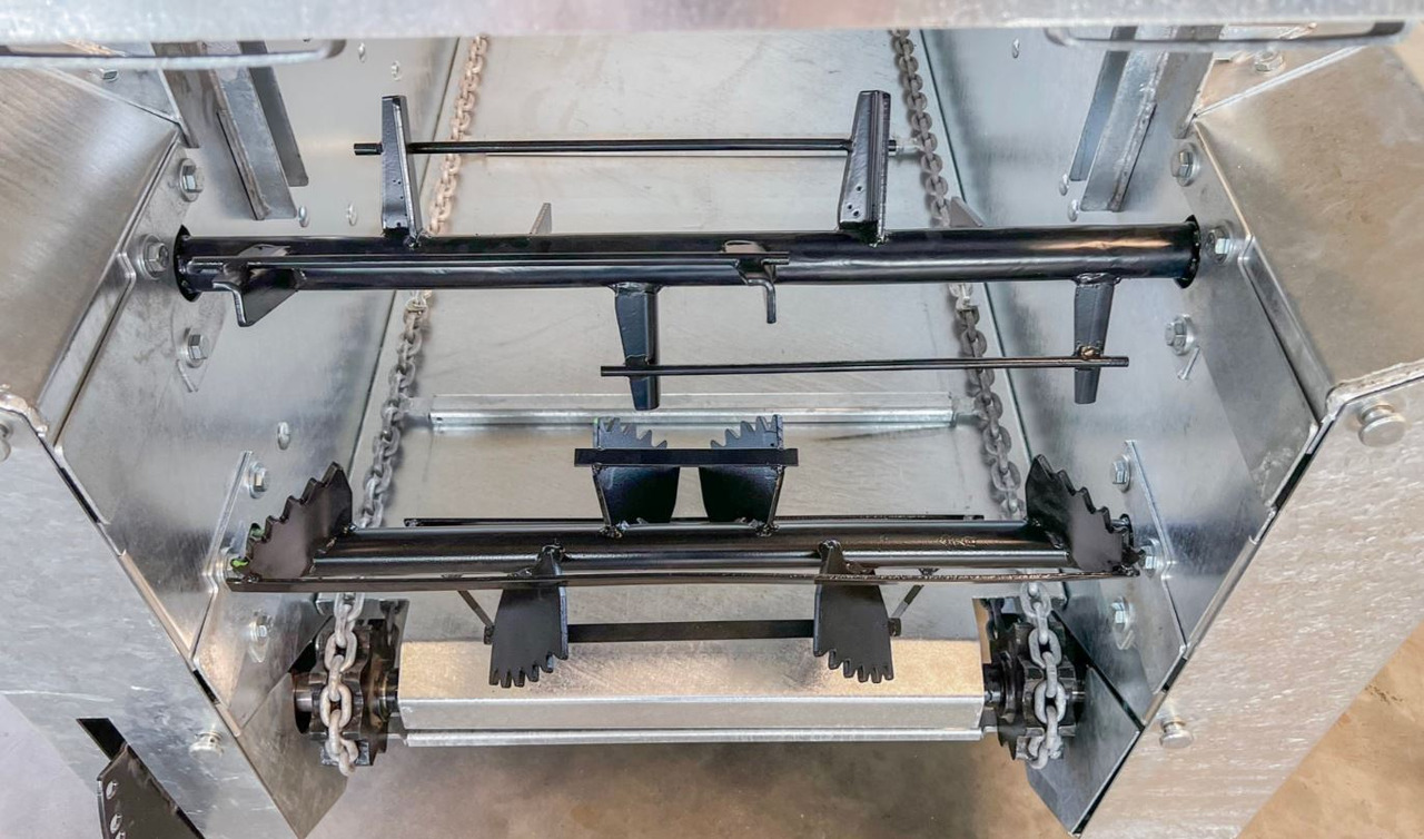 جديد نثر السماد Cynkomet Rozrzutnik obornika 800 kg / Miststreuer Mini / SPREADER N-200: صور 6