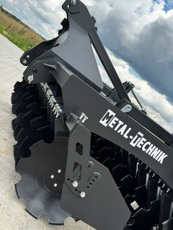 METAL-TECHNIK Brona talerzowa 2,7 m / Scheibenegge / дисковая борона / disc harrow - قرص مسلفة: صور 2 METAL-TECHNIK Brona talerzowa 2,7 m / Scheibenegge / дисковая борона / disc harrow - قرص مسلفة: صور 2