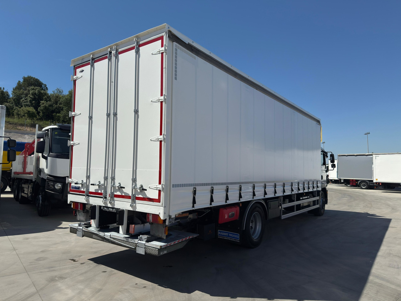 MAN 18.290 BL TGM E6 (Tauliner) - شاحنة ستارة: صور 4 MAN 18.290 BL TGM E6 (Tauliner) - شاحنة ستارة: صور 4