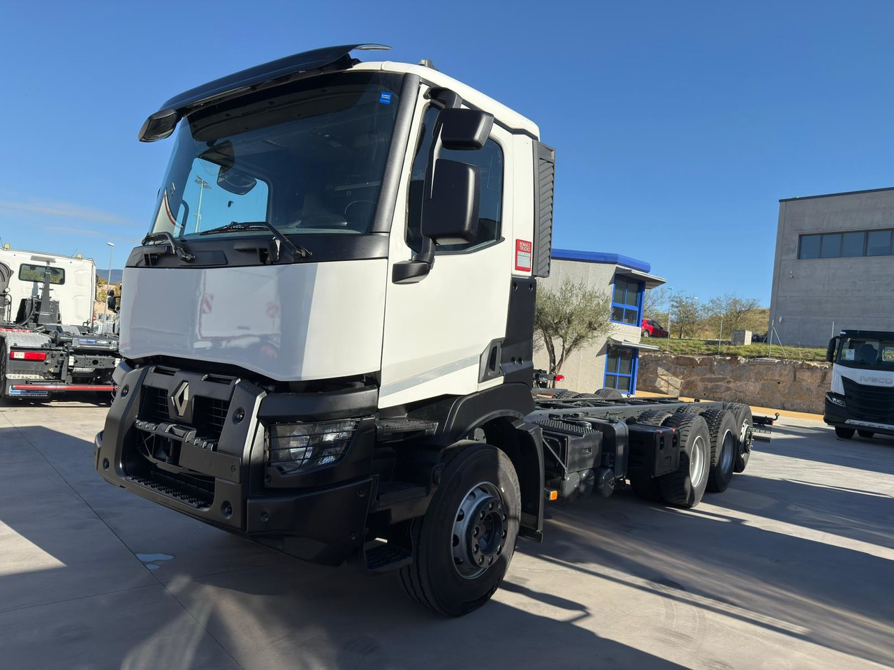 RENAULT C460 E6 (Chassis) - الشاسيه شاحنة: صور 1 RENAULT C460 E6 (Chassis) - الشاسيه شاحنة: صور 1