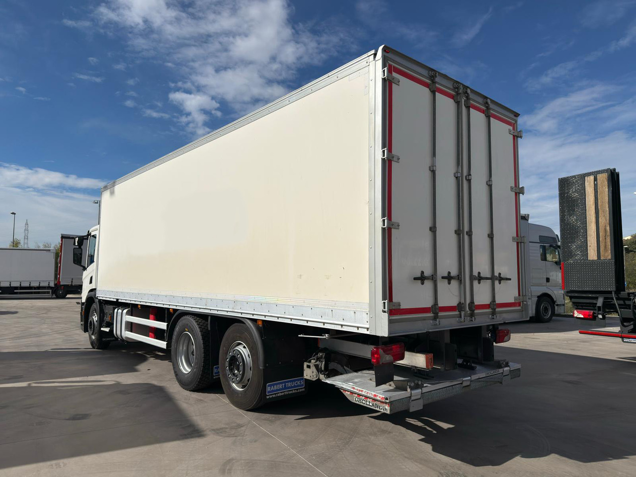 SCANIA P360 E6 (VAN) - بصندوق مغلق شاحنة: صور 3 SCANIA P360 E6 (VAN) - بصندوق مغلق شاحنة: صور 3