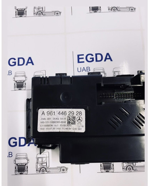 Mercedes-Benz ACTROS 6 (11) - كتلة التحكم: صور 4 Mercedes-Benz ACTROS 6 (11) - كتلة التحكم: صور 4