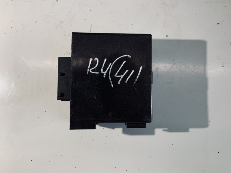 Scania 124 - كتلة التحكم: صور 3 Scania 124 - كتلة التحكم: صور 3