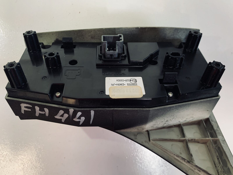 Volvo FH - لوحة القيادة: صور 2 Volvo FH - لوحة القيادة: صور 2