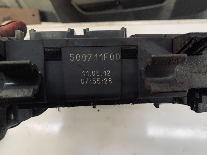 Volvo FL 280 - النظام الكهربائي: صور 2 Volvo FL 280 - النظام الكهربائي: صور 2