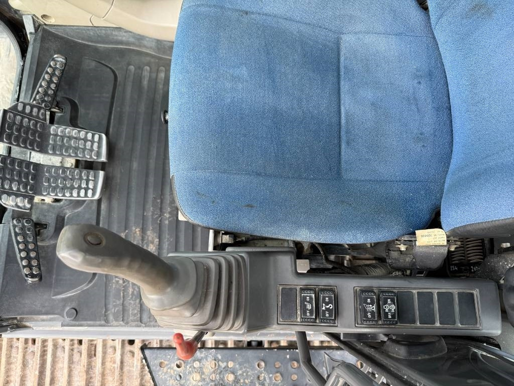 حفارات زحافة Hitachi ZX 470 LC H-3: صور 18