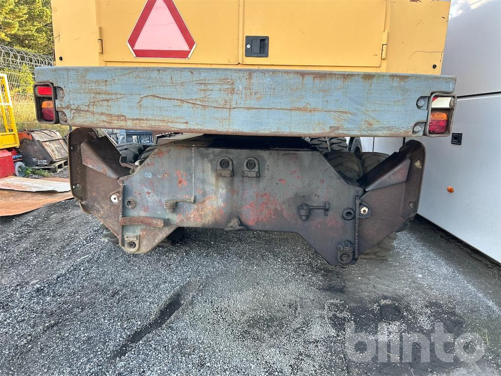 Åkerman EW230B - حفارة على عجلات: صور 5 Åkerman EW230B - حفارة على عجلات: صور 5