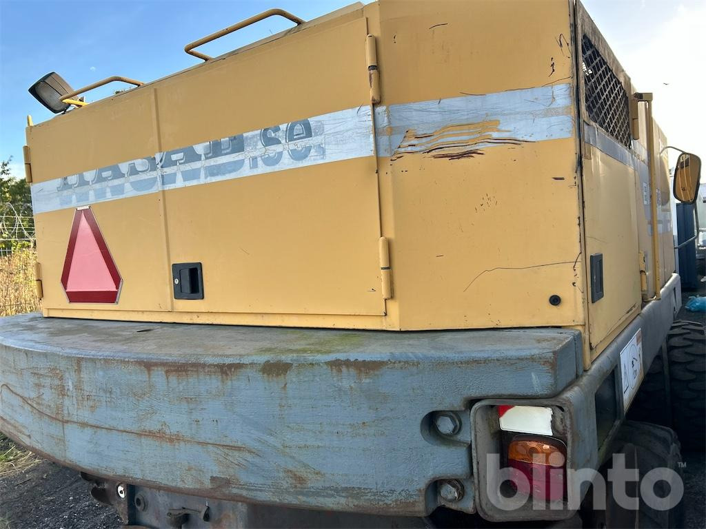 Åkerman EW230B - حفارة على عجلات: صور 4 Åkerman EW230B - حفارة على عجلات: صور 4