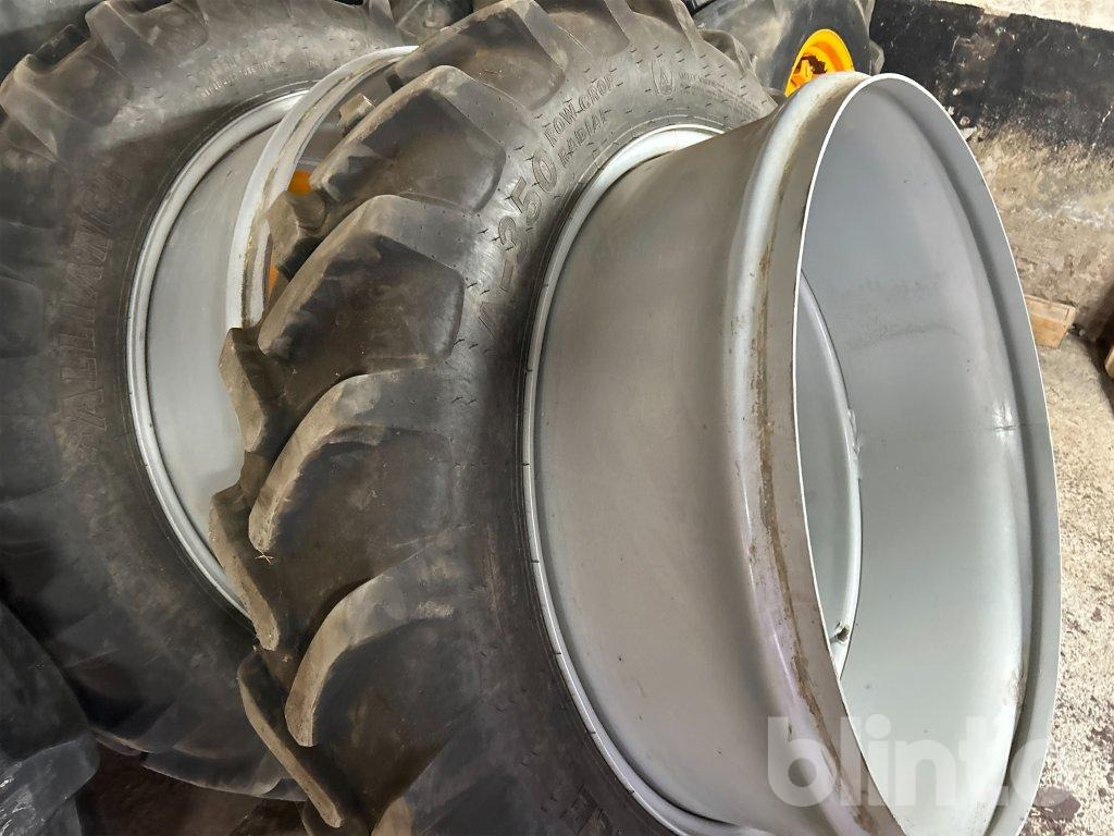 Alliance 270/95 R36 - عجلات: صور 3 Alliance 270/95 R36 - عجلات: صور 3