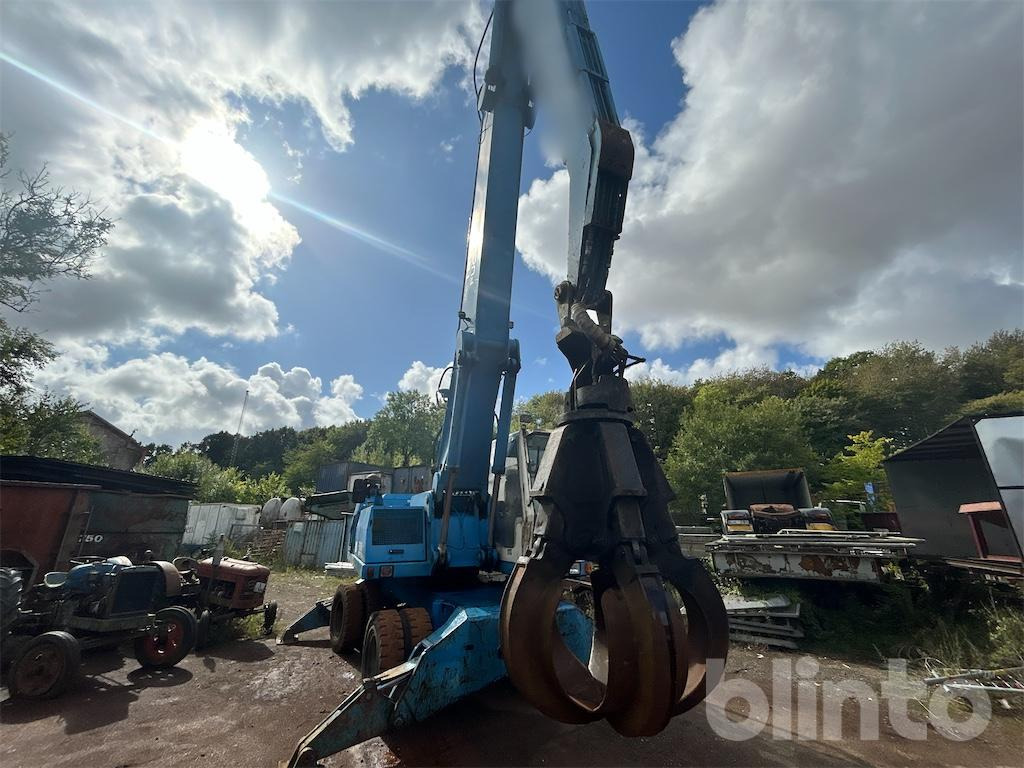 Fuchs Terex MHL350 - حفارة النقل والشحن: صور 3 Fuchs Terex MHL350 - حفارة النقل والشحن: صور 3