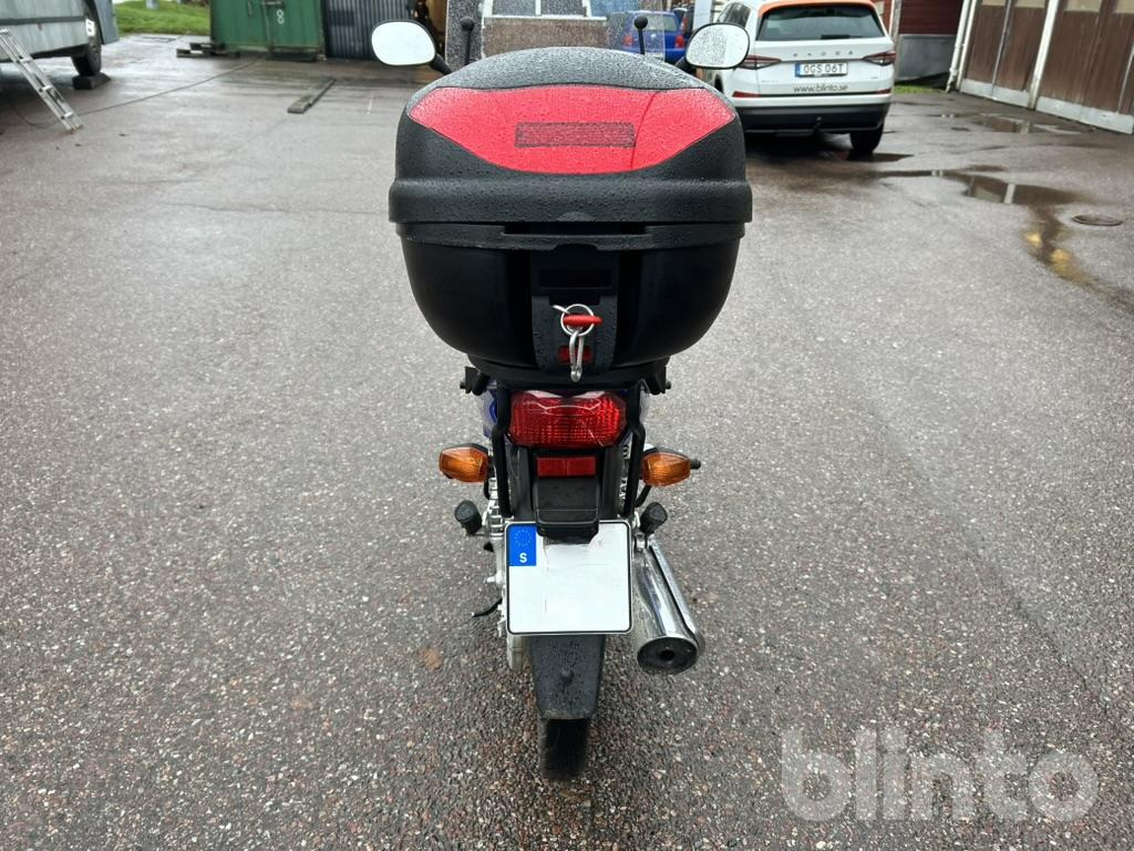 HONDA INNOVA 125 - دراجة بخارية: صور 4 HONDA INNOVA 125 - دراجة بخارية: صور 4