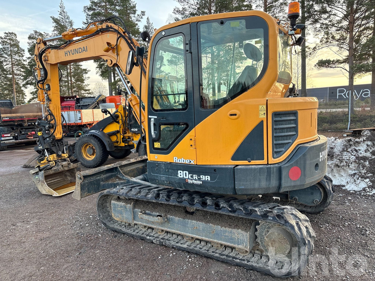 Hyundai Robex 80CR-9A - حفارات زحافة: صور 3 Hyundai Robex 80CR-9A - حفارات زحافة: صور 3