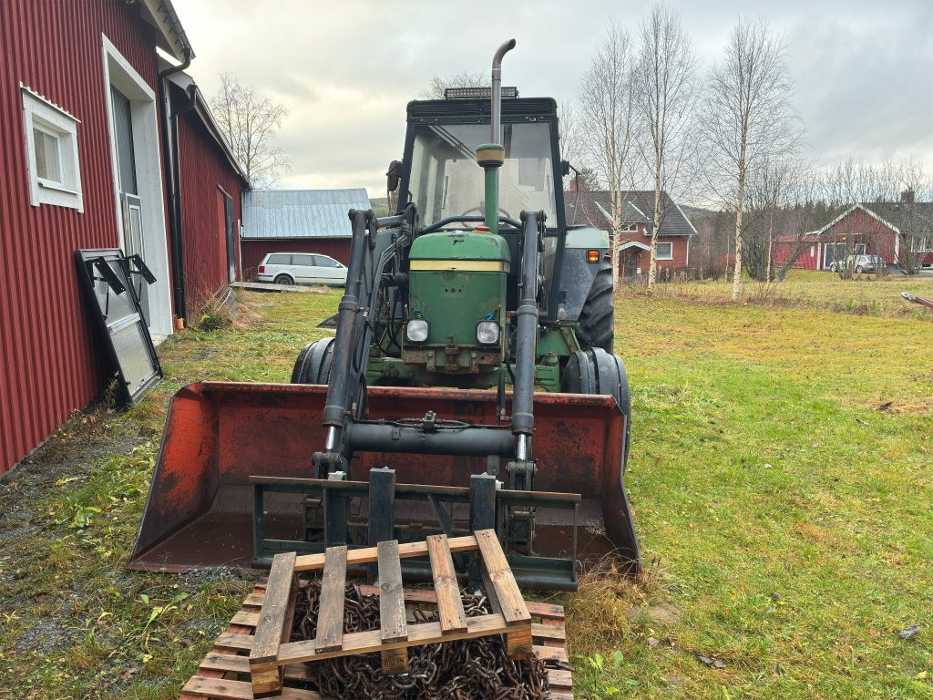 JOHN DEERE 1640 TSS - جرار: صور 2 JOHN DEERE 1640 TSS - جرار: صور 2