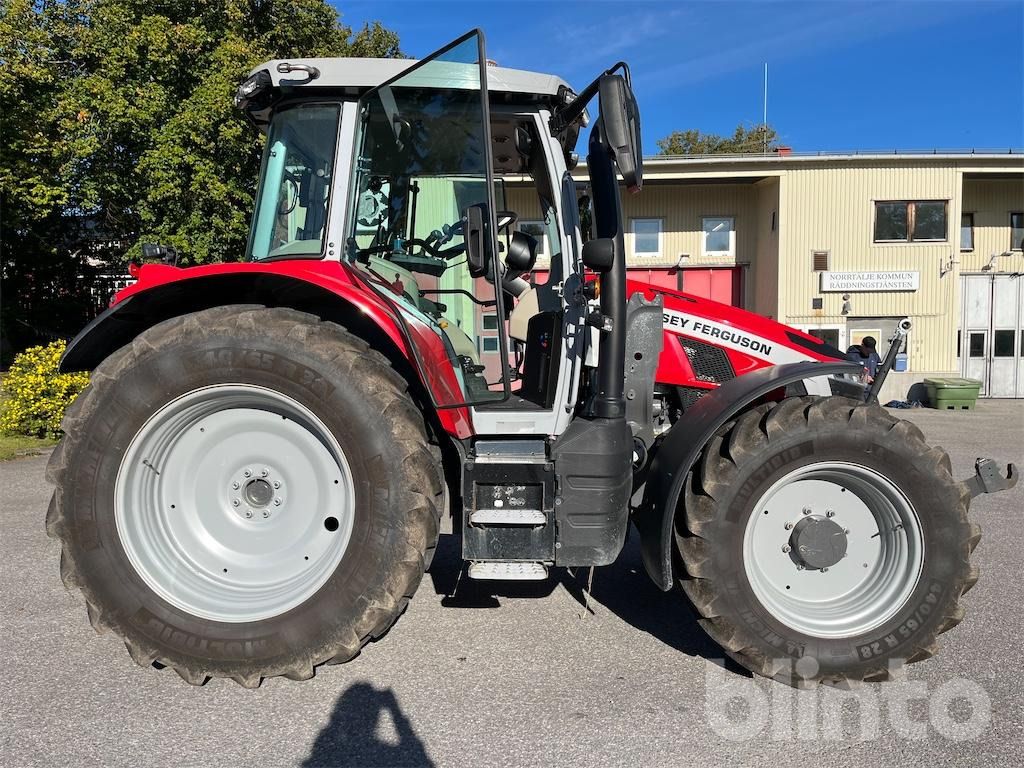 MASSEY FERGUSON - جرار: صور 4 MASSEY FERGUSON - جرار: صور 4