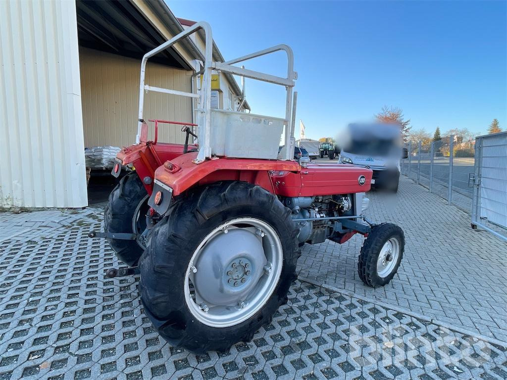 Massey Ferguson MF 133 (1970) - جرار: صور 3 Massey Ferguson MF 133 (1970) - جرار: صور 3