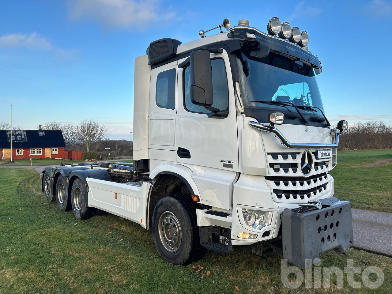 Mercedes-Benz Arocs 3251LK 8x4 - JOAB L24 - شاحنة ذات الخطاف: صور 3 Mercedes-Benz Arocs 3251LK 8x4 - JOAB L24 - شاحنة ذات الخطاف: صور 3