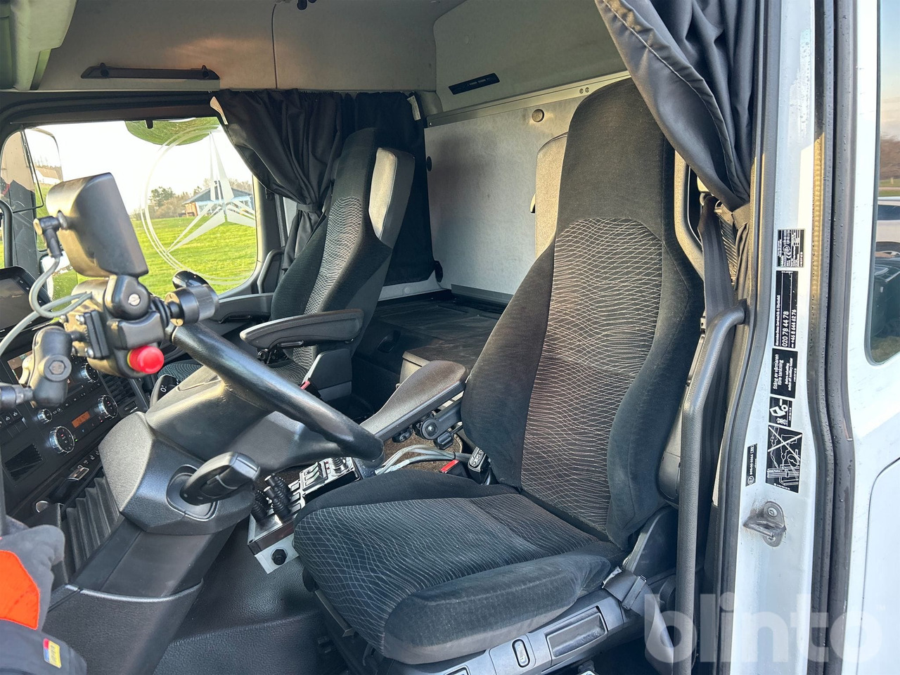 Mercedes-Benz Arocs 3251LK 8x4 - JOAB L24 - شاحنة ذات الخطاف: صور 4 Mercedes-Benz Arocs 3251LK 8x4 - JOAB L24 - شاحنة ذات الخطاف: صور 4