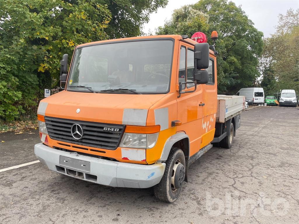Mercedes Benz Vario 614 D - شاحنات مسطحة: صور 1 Mercedes Benz Vario 614 D - شاحنات مسطحة: صور 1