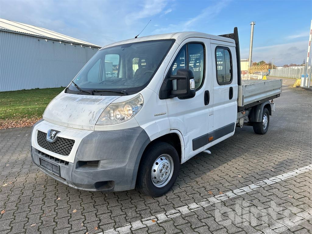 Peugeot Boxer (EZ: 2009) - الشاحنات الصغيرة المسطحة, الشاحنات الصغيرة كابينة مزدوجة: صور 1 Peugeot Boxer (EZ: 2009) - الشاحنات الصغيرة المسطحة, الشاحنات الصغيرة كابينة مزدوجة: صور 1
