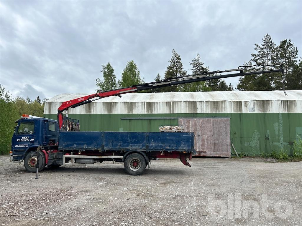 SCANIA G93ML4X2L 21050 / Med Fassi F110 från 2008 - شاحنات مسطحة, شاحنة كرين: صور 1 SCANIA G93ML4X2L 21050 / Med Fassi F110 från 2008 - شاحنات مسطحة, شاحنة كرين: صور 1