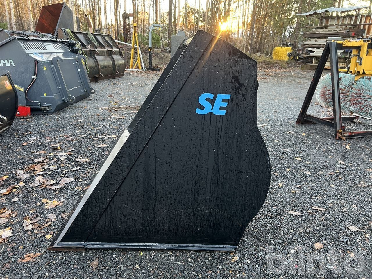 SE Equipment 2100 L Stora BM - بكت: صور 2 SE Equipment 2100 L Stora BM - بكت: صور 2