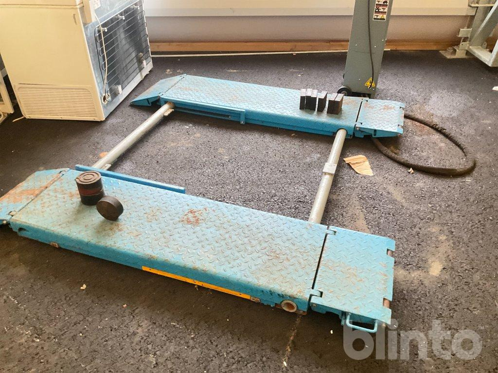 Twin Busch - معدات الورش: صور 2 Twin Busch - معدات الورش: صور 2