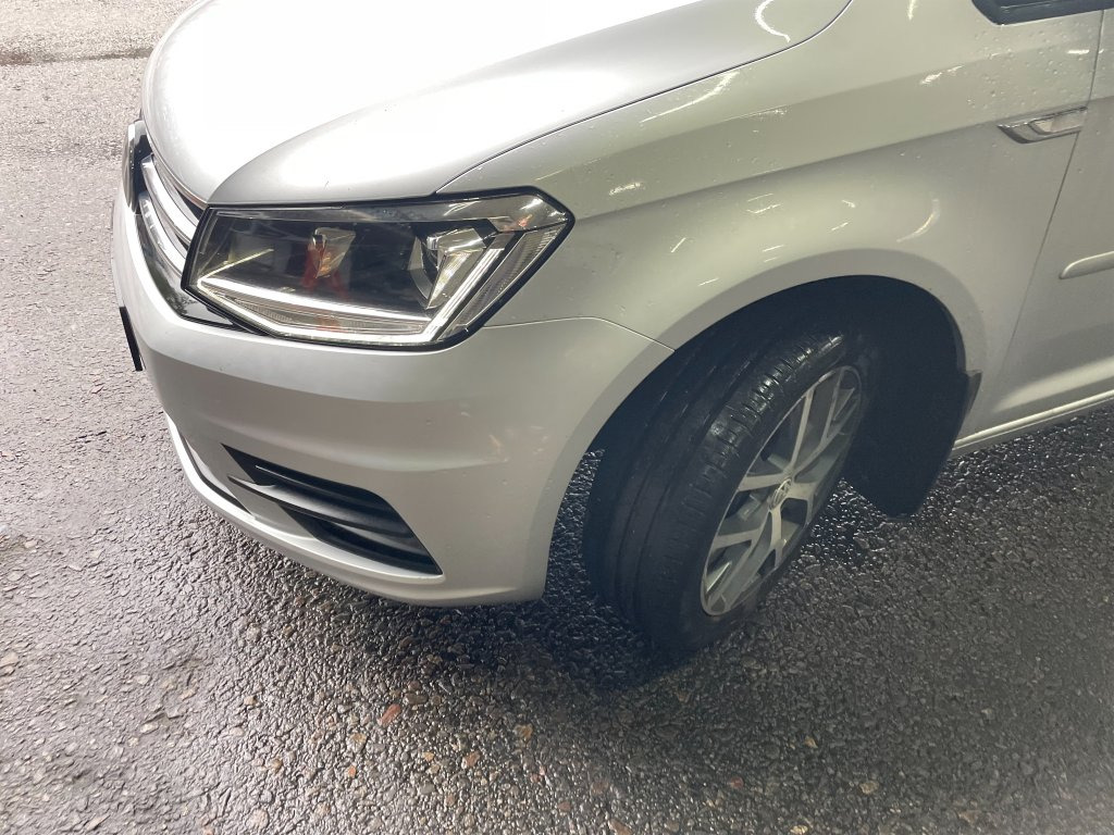 VOLKSWAGEN Caddy 4WD - سيارة: صور 5 VOLKSWAGEN Caddy 4WD - سيارة: صور 5