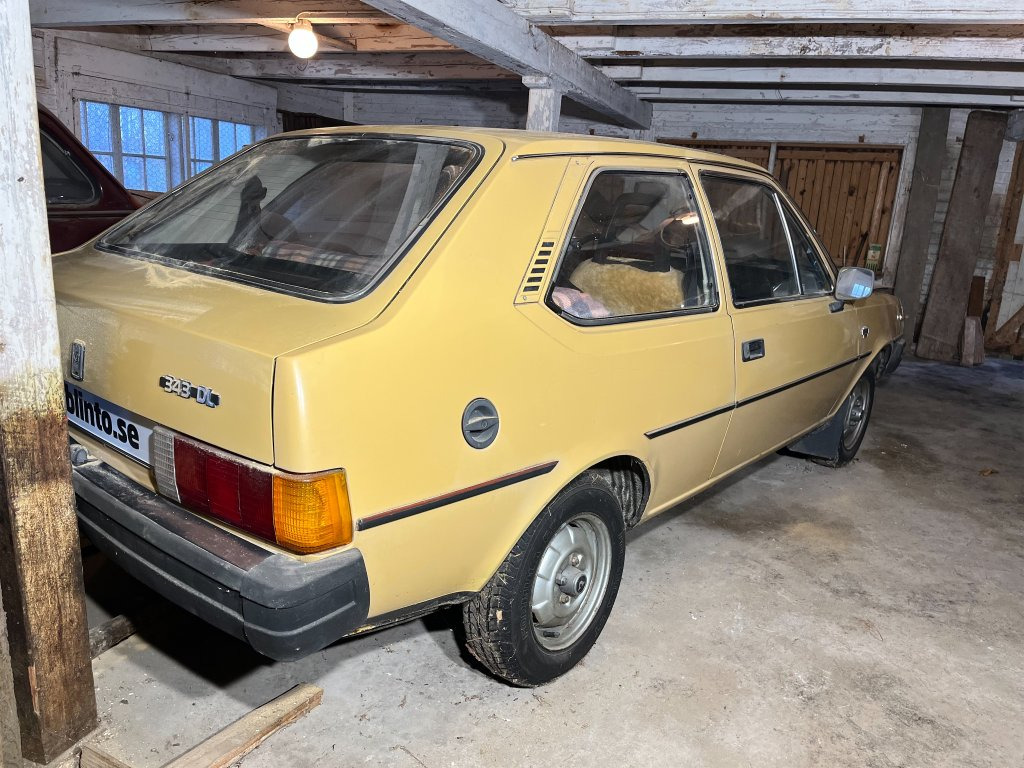 VOLVO 343 DL - سيارة: صور 3 VOLVO 343 DL - سيارة: صور 3