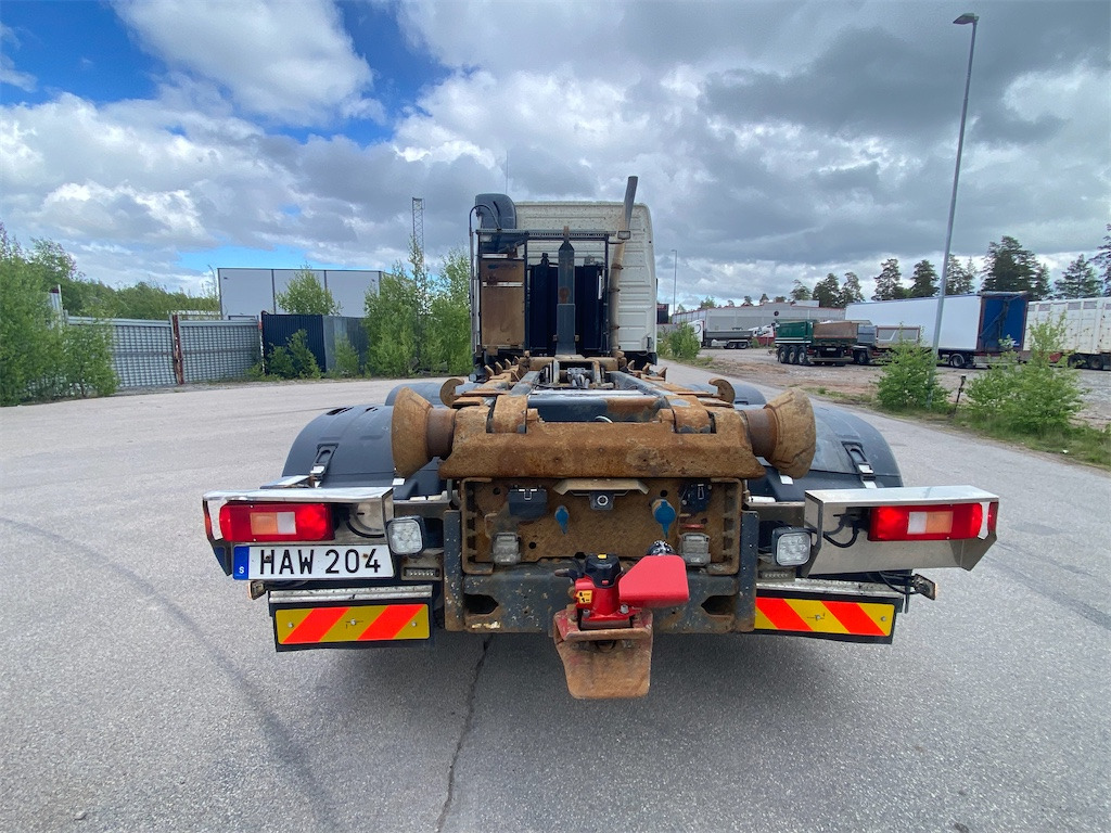 VOLVO FM-440 6*2 - شاحنة ذات الخطاف: صور 4 VOLVO FM-440 6*2 - شاحنة ذات الخطاف: صور 4