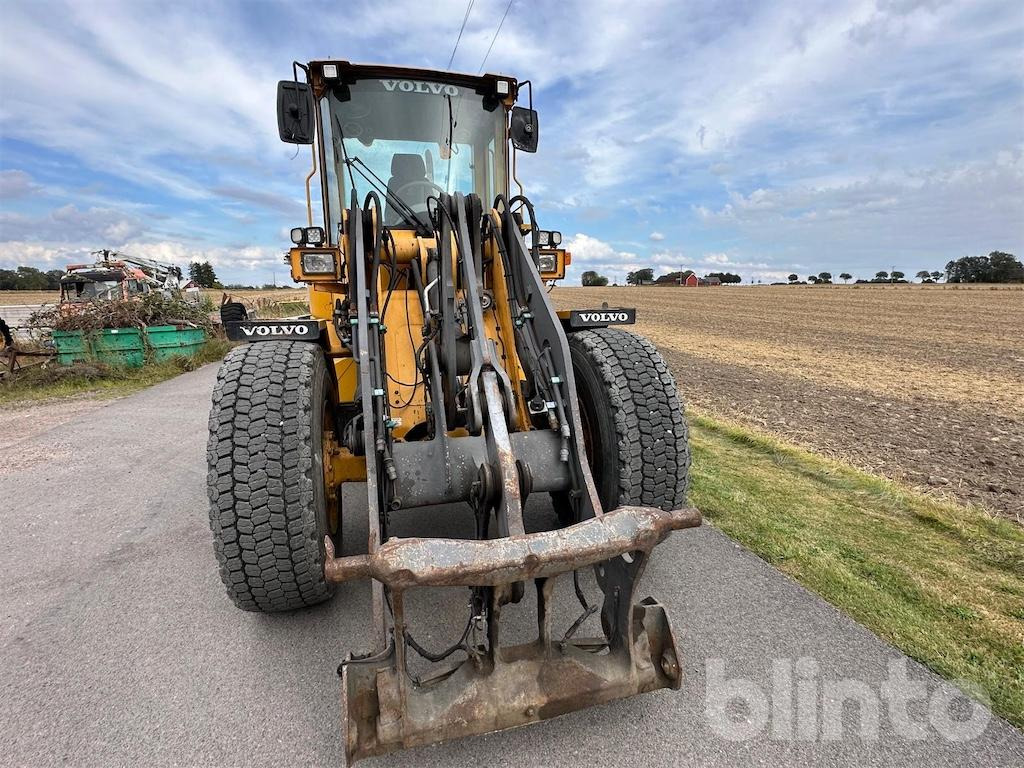 VOLVO L50D - اللودر بعجل: صور 2 VOLVO L50D - اللودر بعجل: صور 2