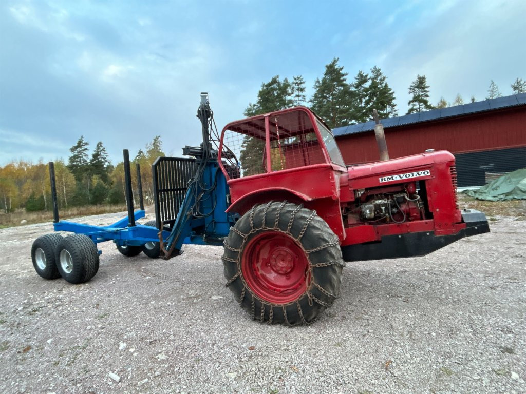 Volvo BM 35 - شاحنات نقل الأخشاب في الغابات: صور 4 Volvo BM 35 - شاحنات نقل الأخشاب في الغابات: صور 4