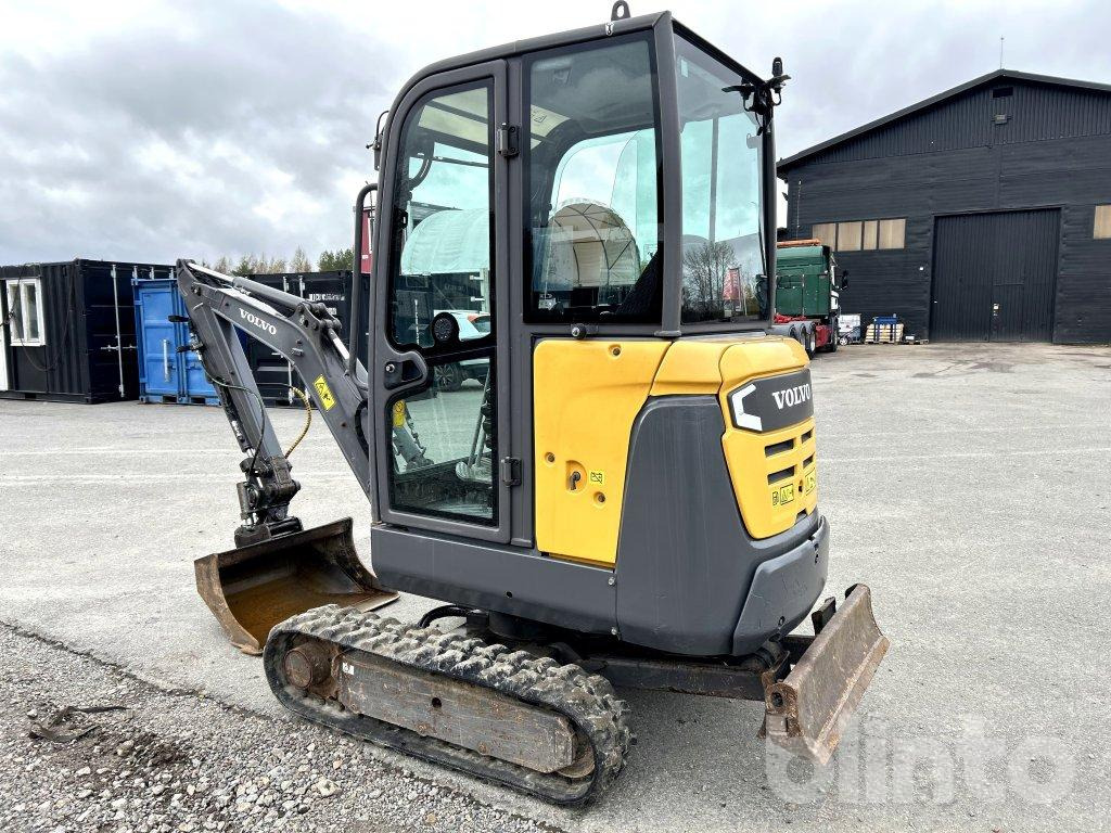 Volvo EC18D - حفارة مصغرة: صور 5 Volvo EC18D - حفارة مصغرة: صور 5