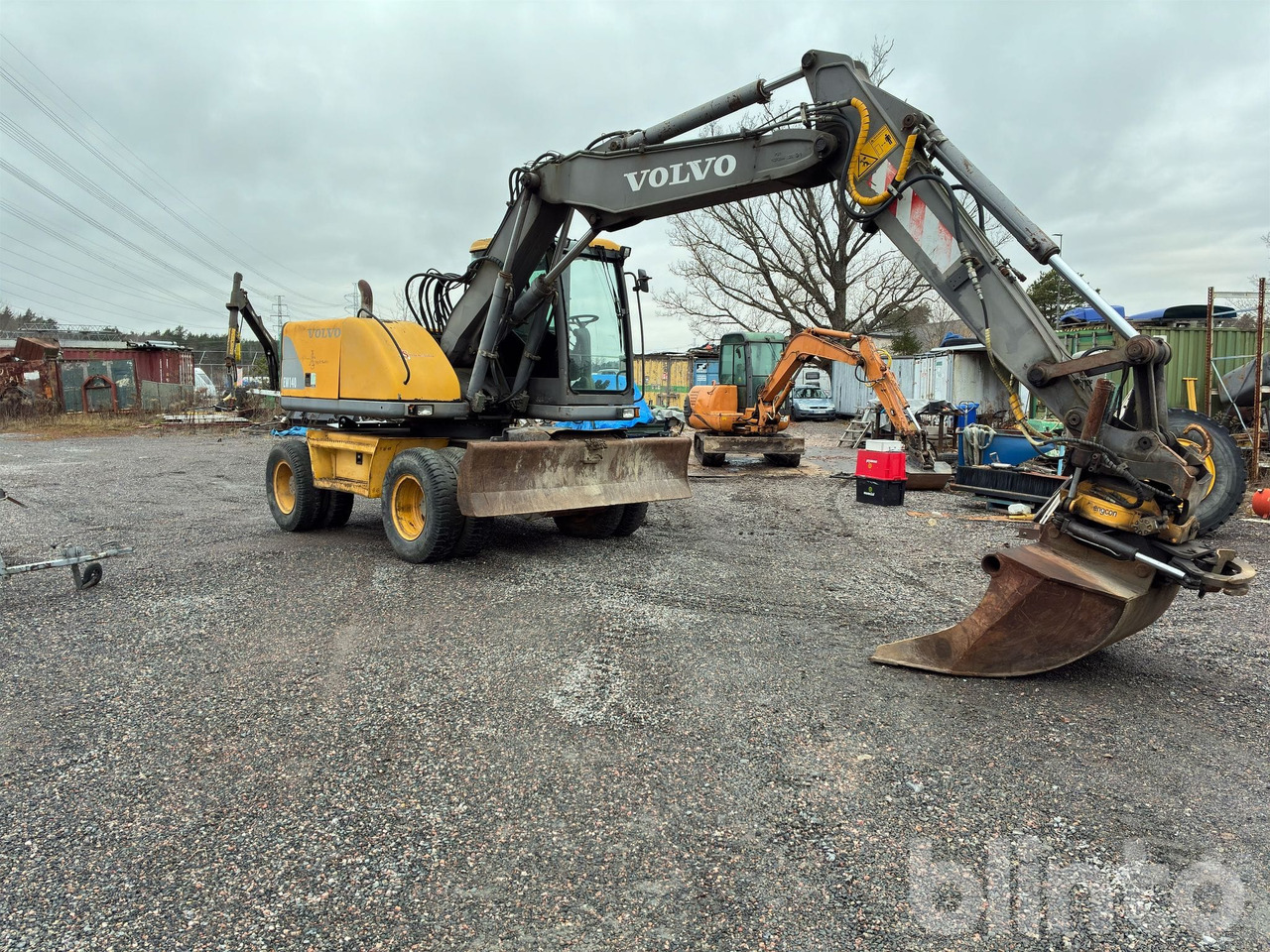 Volvo EW 140 - حفارة على عجلات: صور 4 Volvo EW 140 - حفارة على عجلات: صور 4