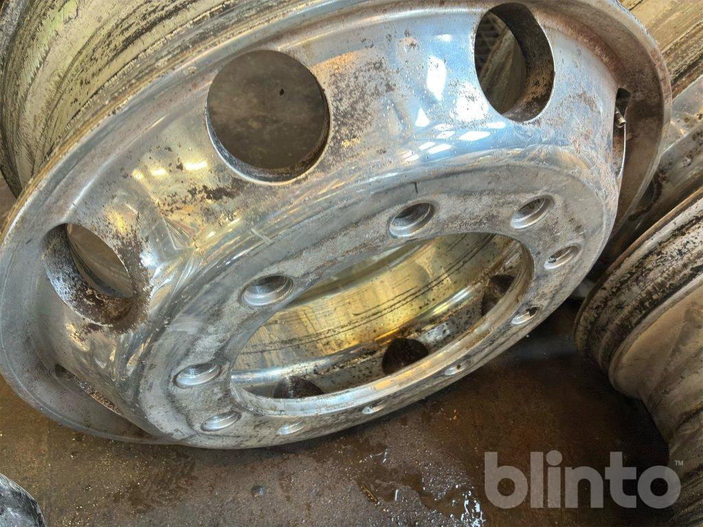 Volvo - الجنوط - شاحنة: صور 5 Volvo - الجنوط - شاحنة: صور 5