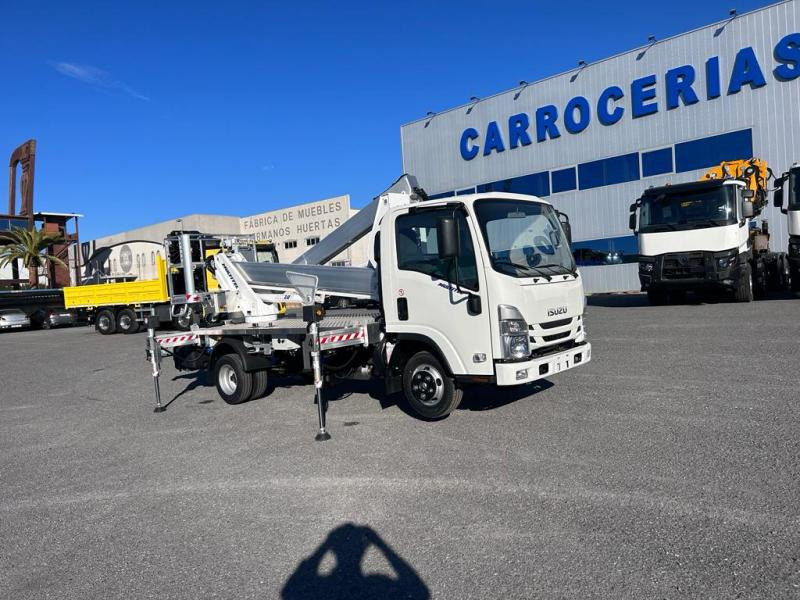 Isuzu HX200 - مصاعد الازدهار محمولة على شاحنة: صور 5 Isuzu HX200 - مصاعد الازدهار محمولة على شاحنة: صور 5