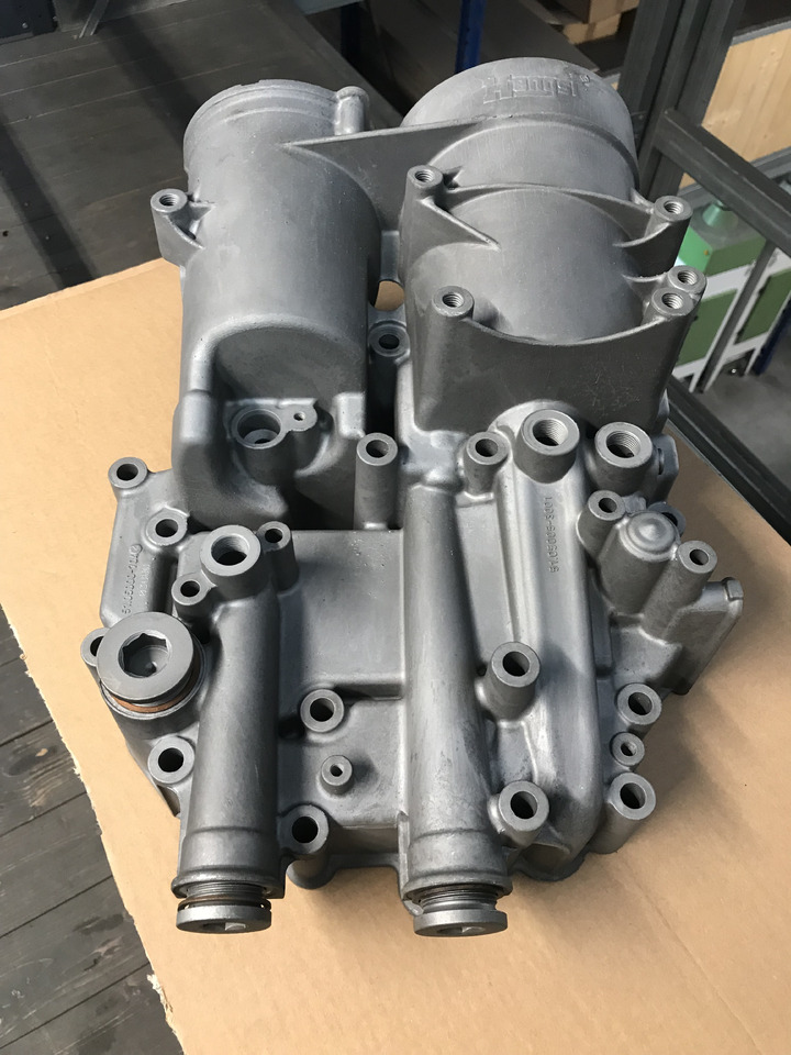 المحرك و قطع الغيار - شاحنة MODULO RAFFREDDAMENTO OLIO MOTORI MAN D2066 / D2676: صور 6