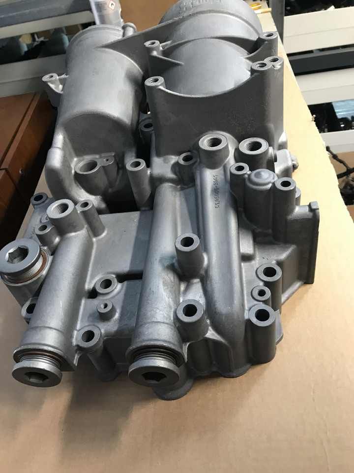 MODULO RAFFREDDAMENTO OLIO MOTORI MAN D2066 / D2676 - المحرك و قطع الغيار - شاحنة: صور 3 MODULO RAFFREDDAMENTO OLIO MOTORI MAN D2066 / D2676 - المحرك و قطع الغيار - شاحنة: صور 3