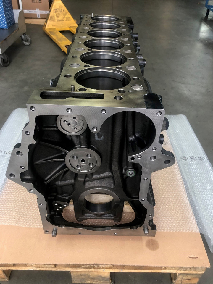 MONOBLOCCO MOTORE MAN D2676 EEV - كتلة اسطوانة: صور 5 MONOBLOCCO MOTORE MAN D2676 EEV - كتلة اسطوانة: صور 5