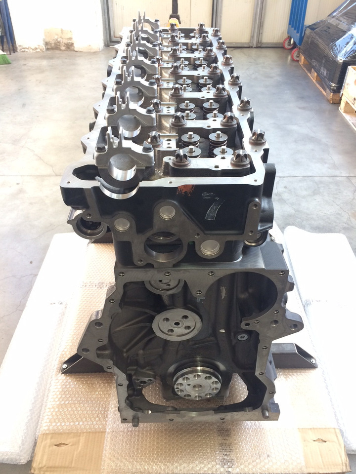 MOTORE MAN D2676 LOH30 - 440CV - EURO 6 - MOTORE AUTOBUS VERTICALE - المحرك - حافلة: صور 2 MOTORE MAN D2676 LOH30 - 440CV - EURO 6 - MOTORE AUTOBUS VERTICALE - المحرك - حافلة: صور 2