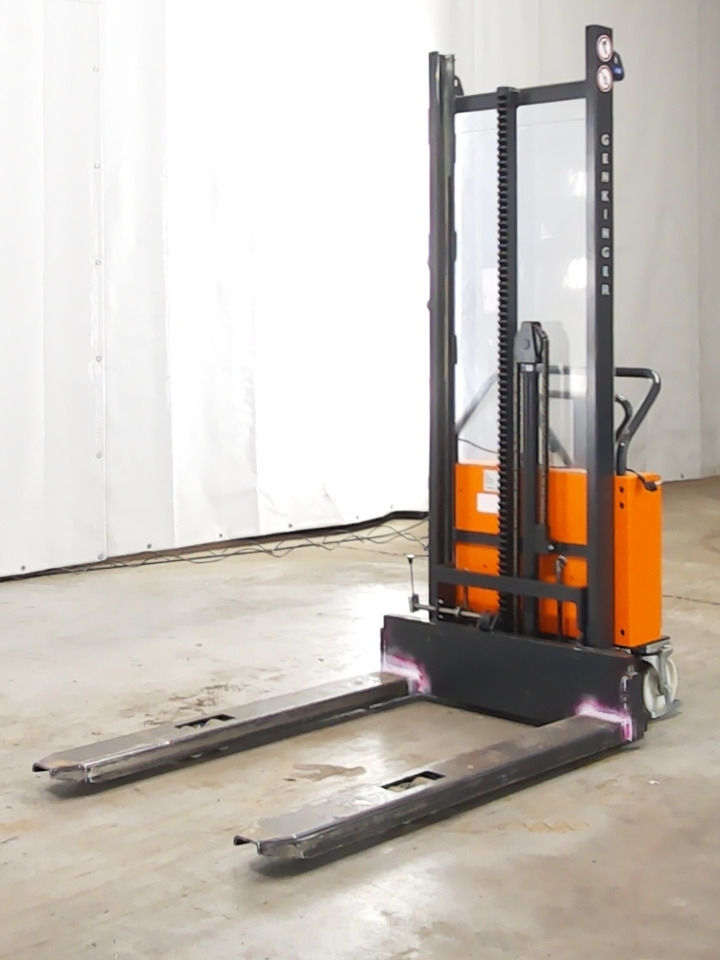 Genkinger ECV10C - معدات تكديس: صور 1 Genkinger ECV10C - معدات تكديس: صور 1