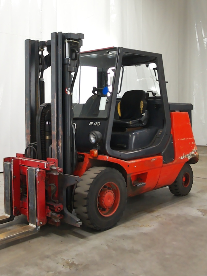 Linde E40P - رافعة شوكية كهربائية: صور 1 Linde E40P - رافعة شوكية كهربائية: صور 1