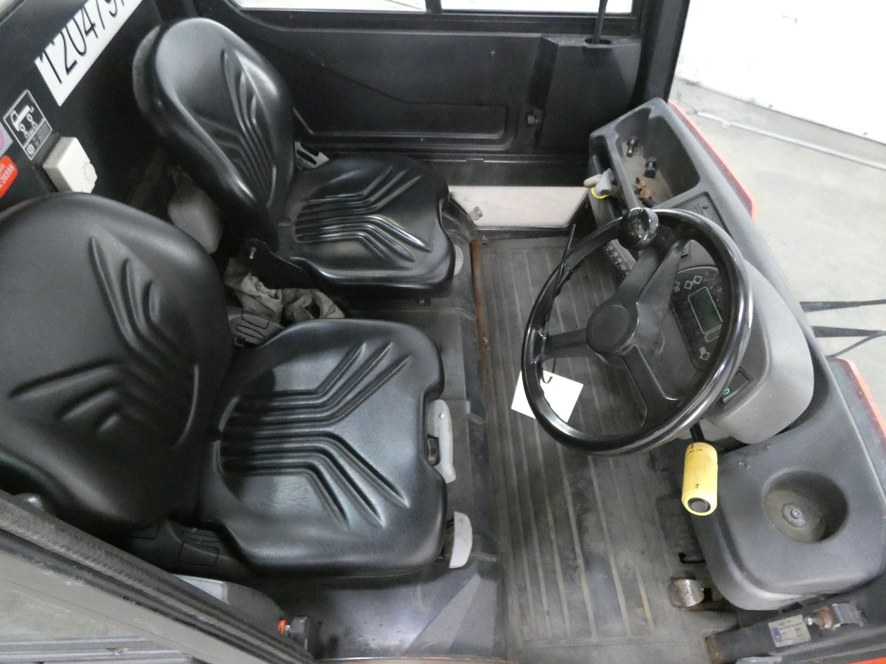 Linde P250 - جرار السحب الكهربائي: صور 3 Linde P250 - جرار السحب الكهربائي: صور 3