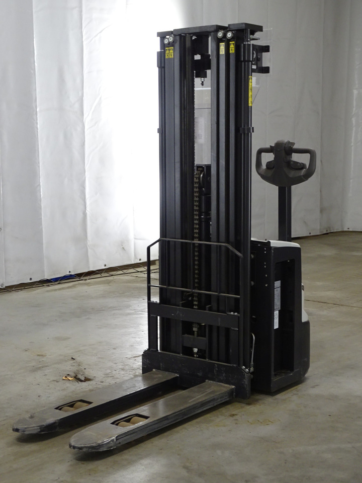 Mitsubishi SBP12N3 - معدات تكديس: صور 1 Mitsubishi SBP12N3 - معدات تكديس: صور 1