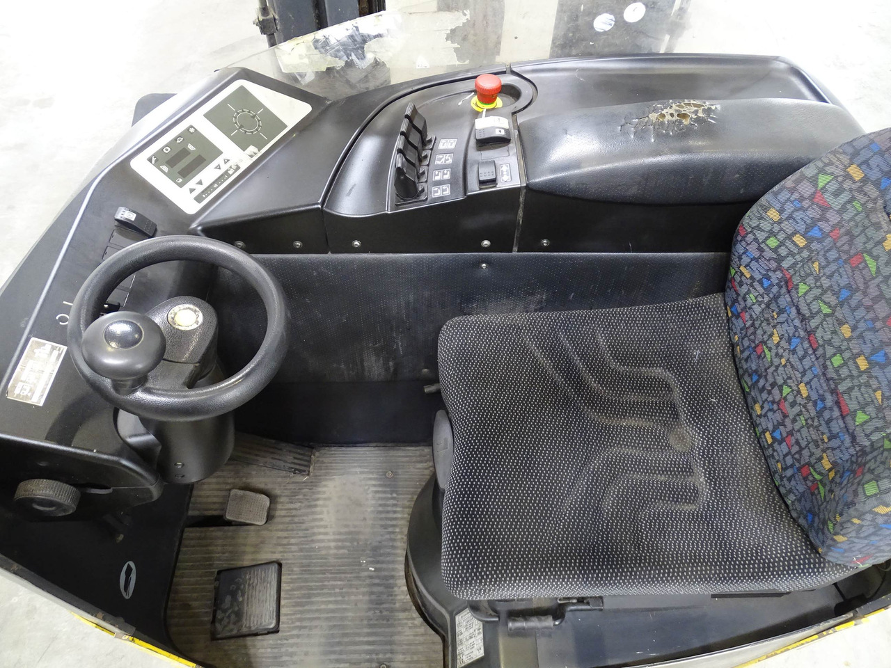 Om XR14AC - شاحنة مناولة: صور 3 Om XR14AC - شاحنة مناولة: صور 3