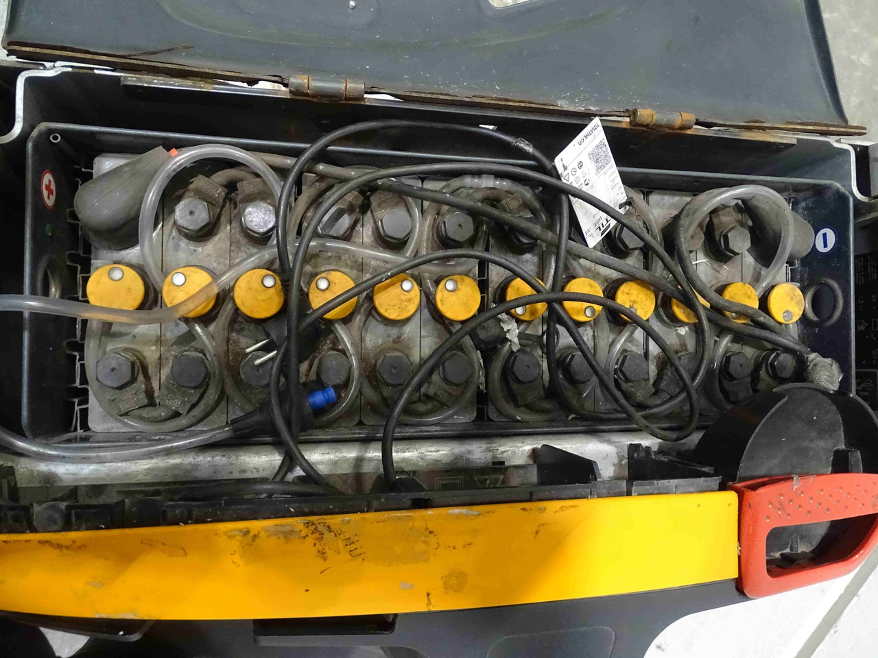 Still EXU18 - معدات الرفع منخفض المستوى: صور 4 Still EXU18 - معدات الرفع منخفض المستوى: صور 4