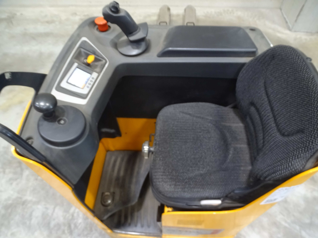 Still FXH20N/2400MM - معدات الرفع منخفض المستوى: صور 3 Still FXH20N/2400MM - معدات الرفع منخفض المستوى: صور 3