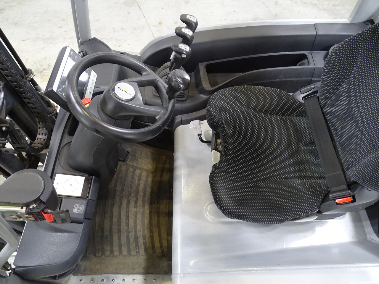 Still RX20-14C - رافعة شوكية كهربائية: صور 3 Still RX20-14C - رافعة شوكية كهربائية: صور 3