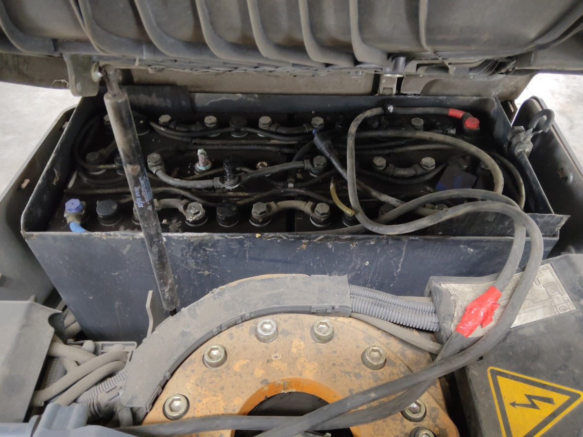 Still RX50-13 - رافعة شوكية كهربائية: صور 4 Still RX50-13 - رافعة شوكية كهربائية: صور 4