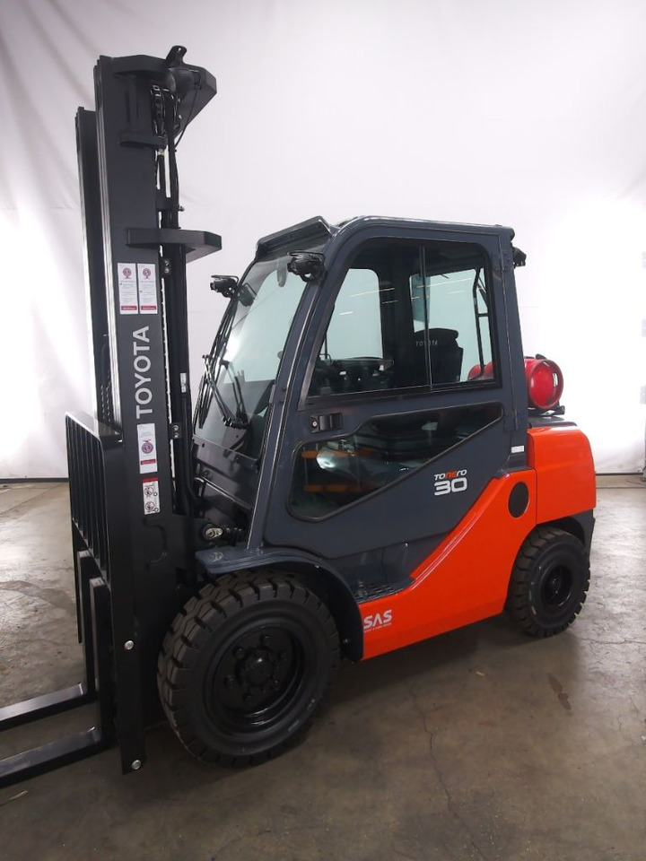 Toyota 02-8FGF30 - رافعة شوكية: صور 4 Toyota 02-8FGF30 - رافعة شوكية: صور 4