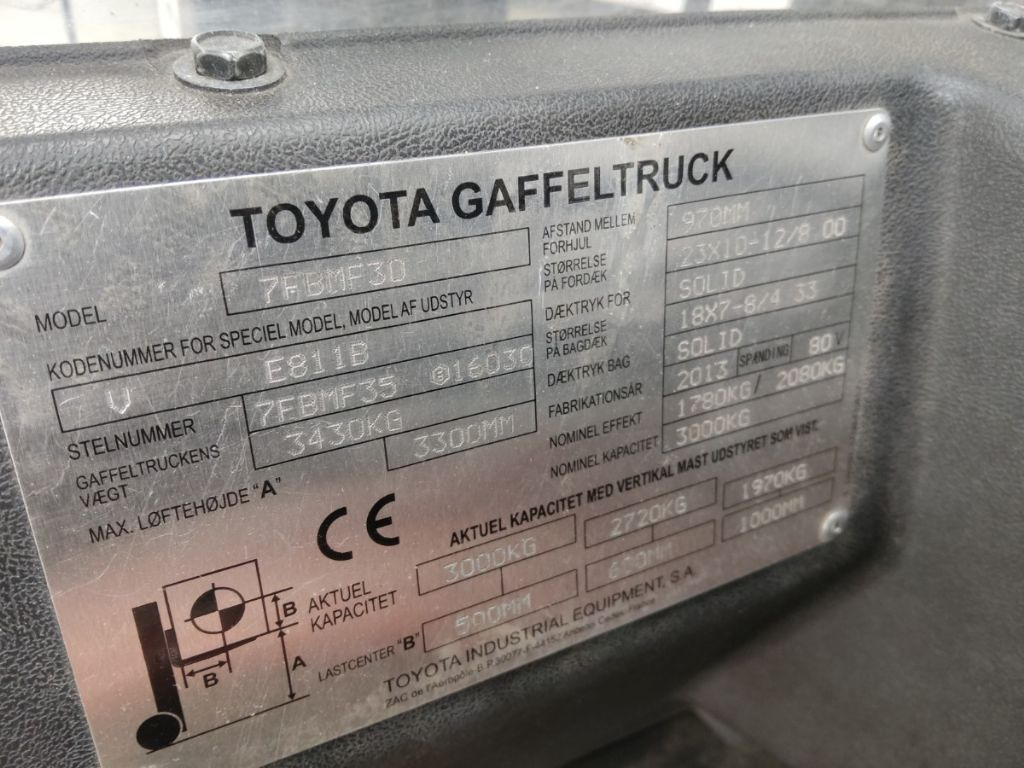 Toyota 7FBMF30 - رافعة شوكية كهربائية: صور 5 Toyota 7FBMF30 - رافعة شوكية كهربائية: صور 5